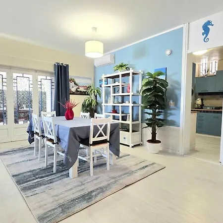 Roy Beachfront ألتافيلا ميليتشا