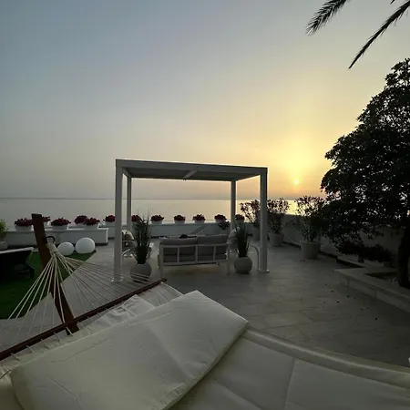 Roy Beachfront